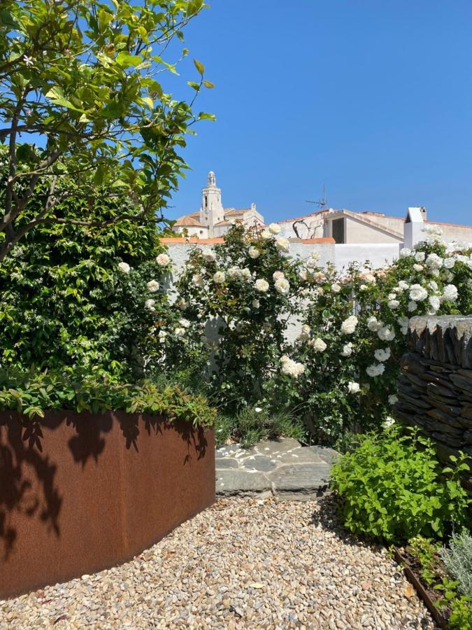 Centric Townhouse With Sea View - Casa Marta Βίλα Cadaqués Εξωτερικό φωτογραφία