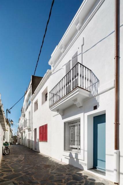 Centric Townhouse With Sea View - Casa Marta Βίλα Cadaqués Εξωτερικό φωτογραφία